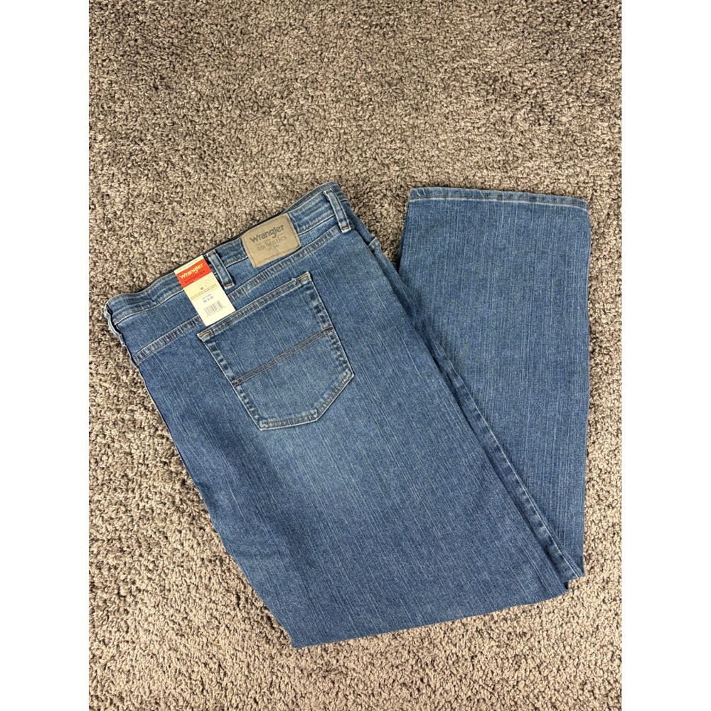 Wrangler Authentics Mens Regular Fit Jeans 56x30 Blue Medium Wash ZM1CSBN NWT